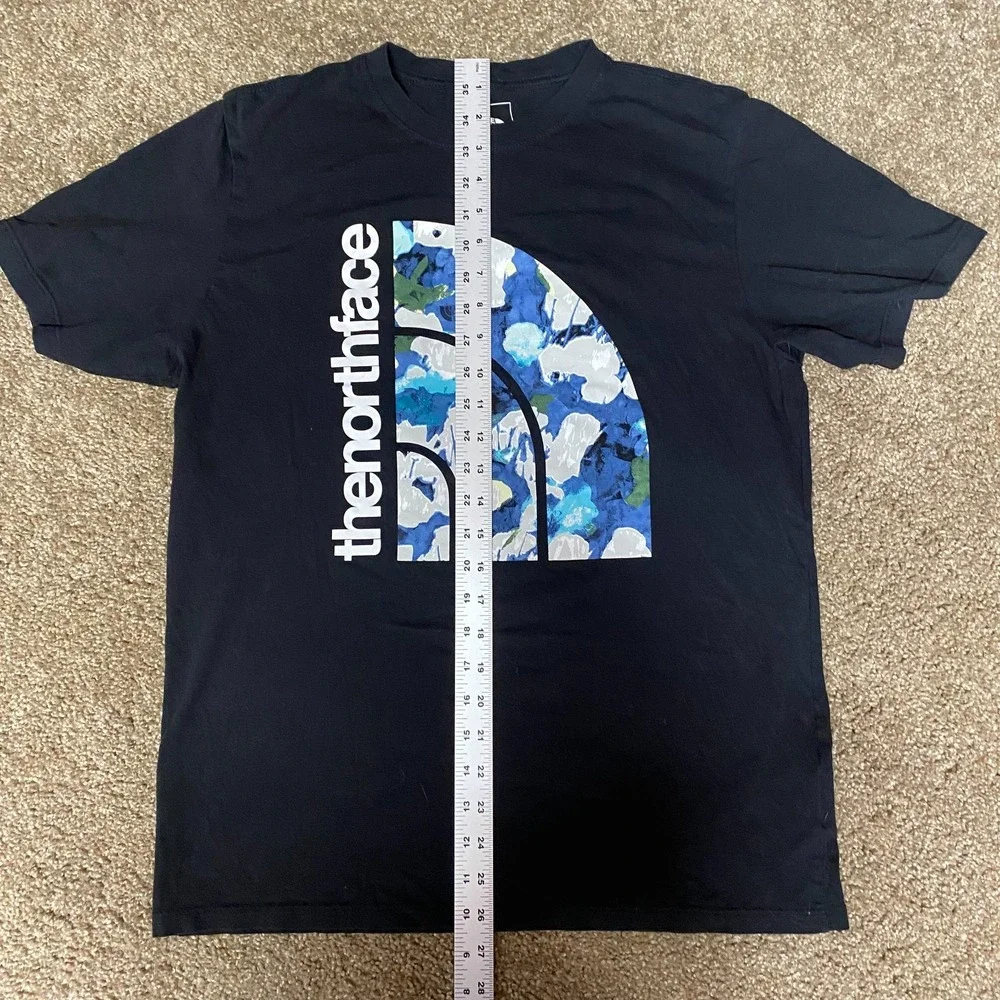 The North Face Black Graphic T-Shirt Mens Medium Large Front Logo Outdoors Crew